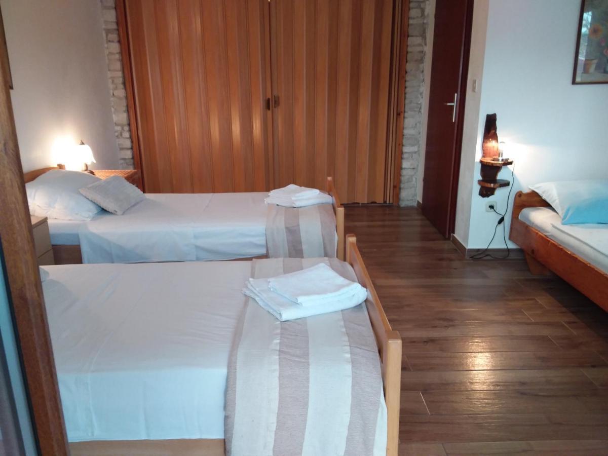 Apartman Tomo Pula Extérieur photo