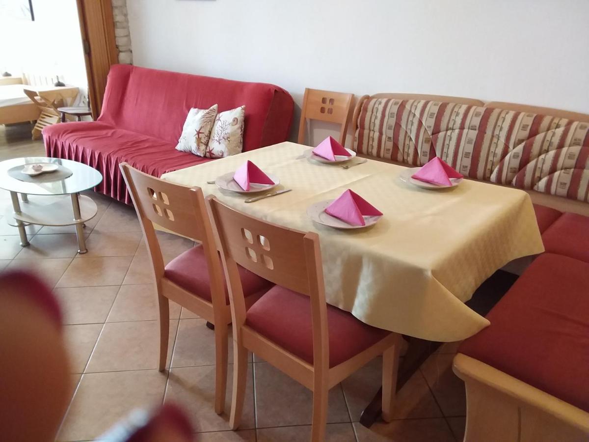 Apartman Tomo Pula Extérieur photo