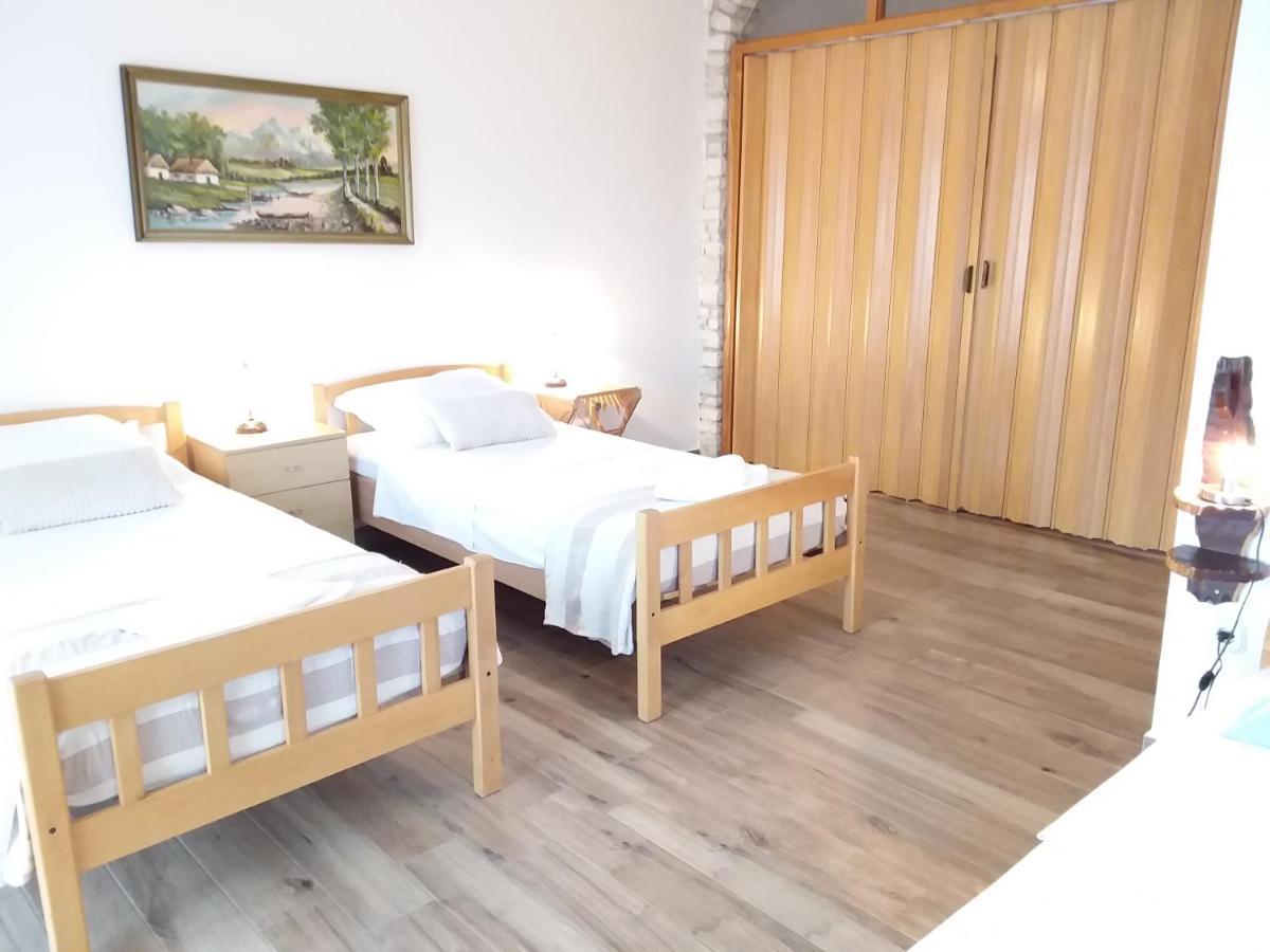 Apartman Tomo Pula Extérieur photo